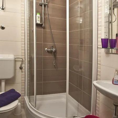 Ingrid - Four Bedroom With Pool Дом отдыха Трогир