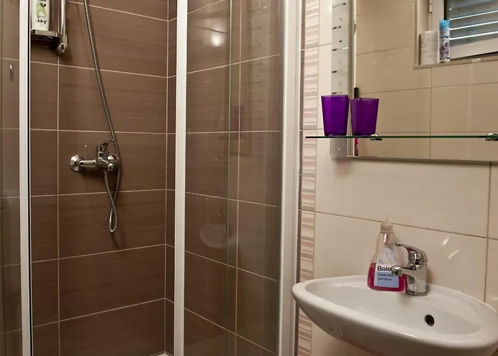 Ingrid - Four Bedroom With Pool Trogir