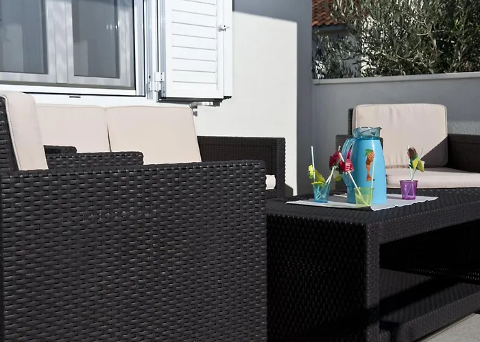 Ingrid - Four Bedroom With Pool * Trogir