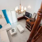 Vikendica Ingrid - Four Bedroom With Pool Trogir