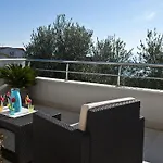 Vikendica Ingrid - Four Bedroom With Pool *